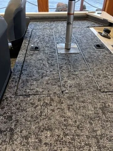 Slide: The Image of Tracker Pro 170 2026 - 15