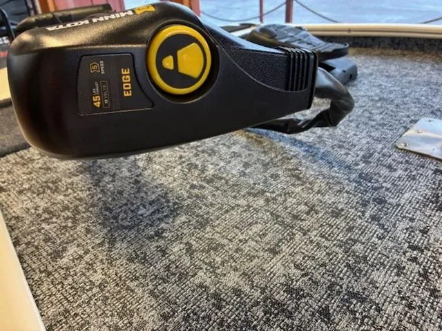 Slide: The Image of Tracker Pro 170 2026 - 6