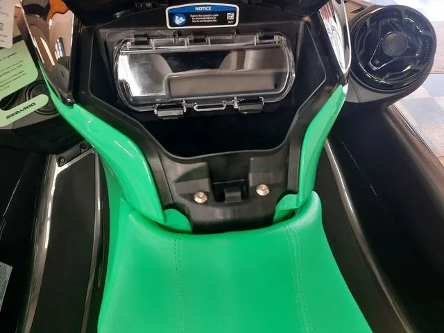 Slide: The Image of Sea-Doo GTI SE 130 2026 - 11