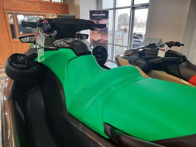 Slide: The Image of Sea-Doo GTI SE 130 2026 - 5