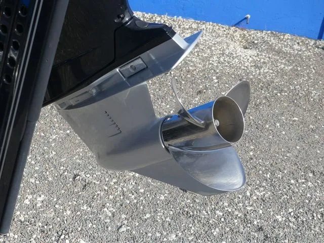 Slide: The Image of Nitro Z18 2022 - 9