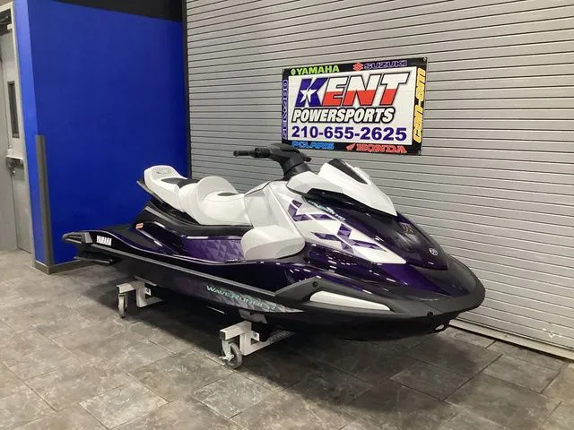 Slide: The Image of Yamaha VX Cruiser HO 2026 - 8