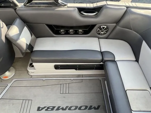 Slide: The Image of Moomba Max 2021 - 11