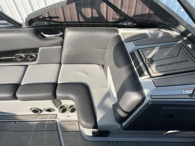 Slide: The Image of Moomba Max 2021 - 12