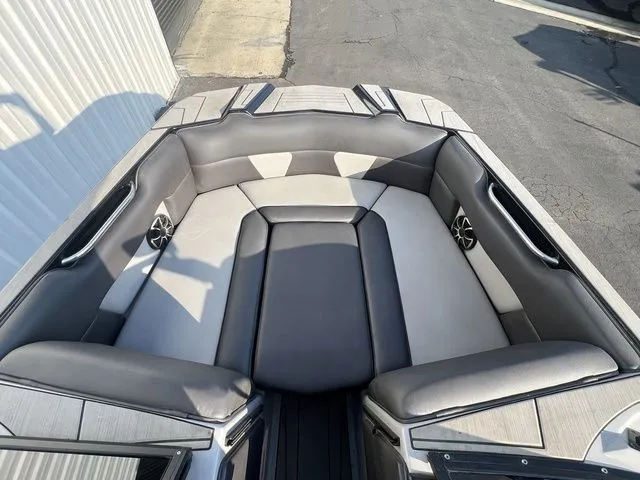 Slide: The Image of Moomba Max 2021 - 14