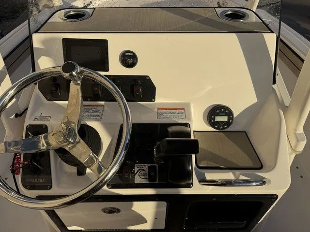 Slide: The Image of Yamaha 195 FSH Sport 2022 - 16