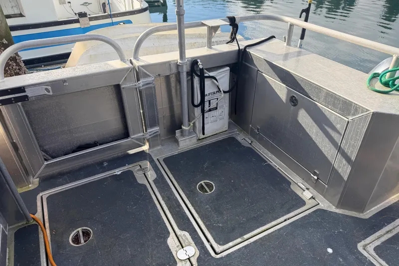 Slide: The Image of Battery Compartment 2 - 19