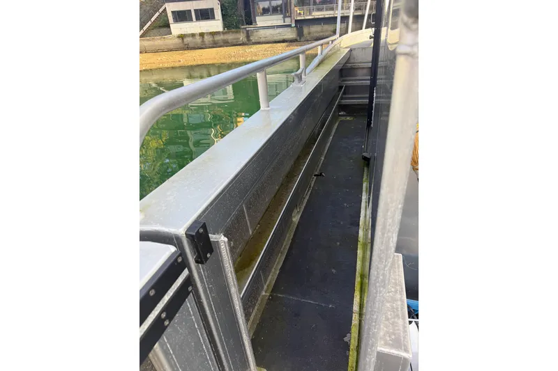 Slide: The Image of Davit winch - 33