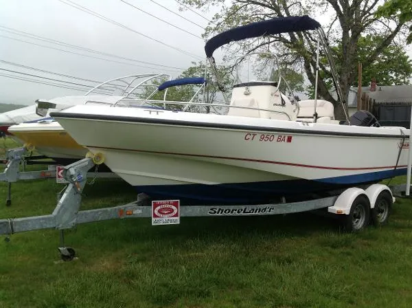 Slide: The Image of Boston Whaler 21 Outrage 2003 - 1