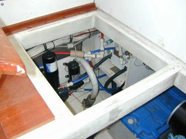 Slide: The Image of Chinook 32 Pilothouse Tug-Trawler 2007 - 11