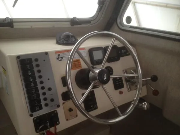 Slide: The Image of Parker Marine 2320 SL Sport Cabin 2008 - 1