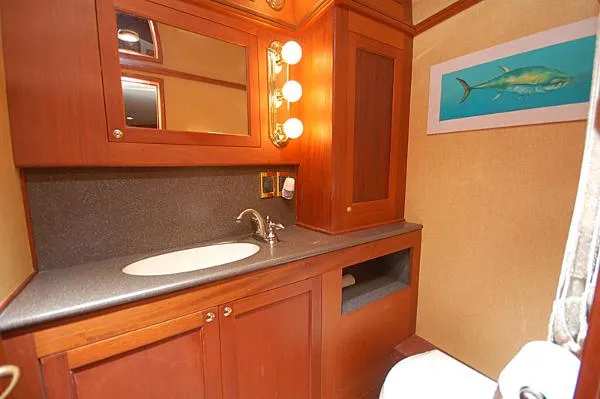 Slide: The Image of Inlet Boat Works Carolina Custom Sportfish 2004 - 8