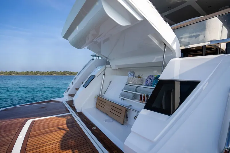 Slide: The Image of Sunseeker 88 Yacht 2026 - 10