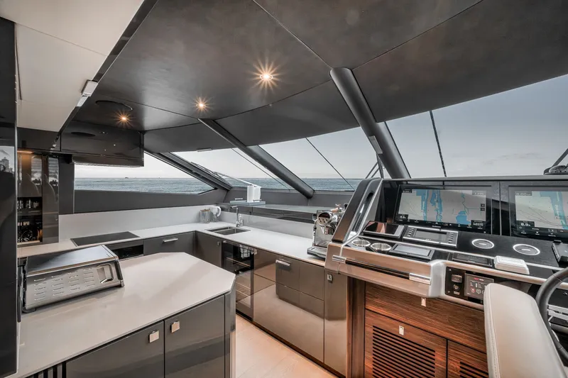 Slide: The Image of Sunseeker 88 Yacht 2026 - 29