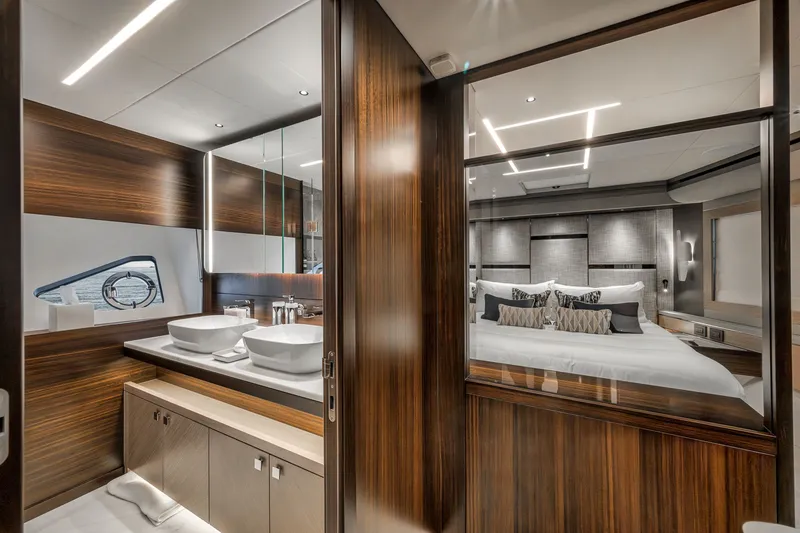 Slide: The Image of Sunseeker 88 Yacht 2026 - 35