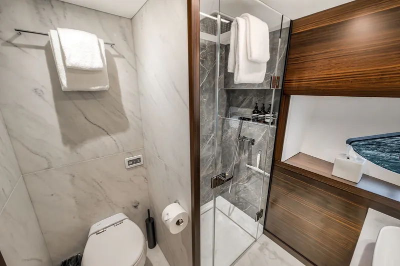 Slide: The Image of Sunseeker 88 Yacht 2026 - 36