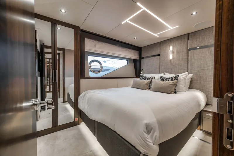 Slide: The Image of Sunseeker 88 Yacht 2026 - 45