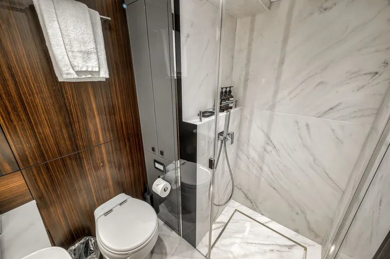 Slide: The Image of Sunseeker 88 Yacht 2026 - 51