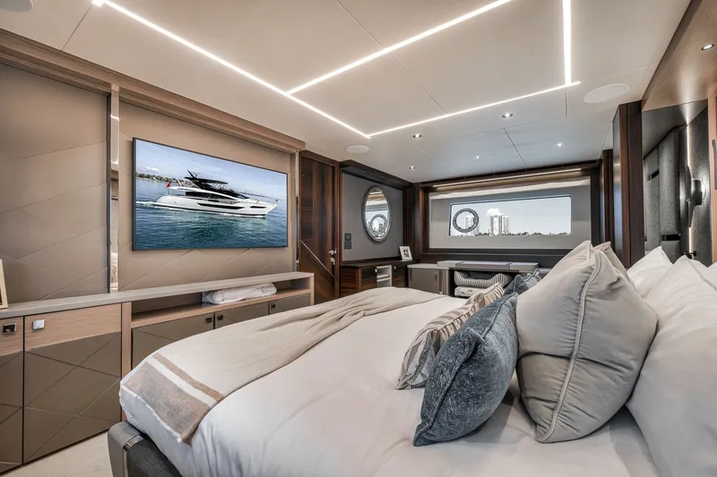 Slide: The Image of Sunseeker 88 Yacht 2026 - 55