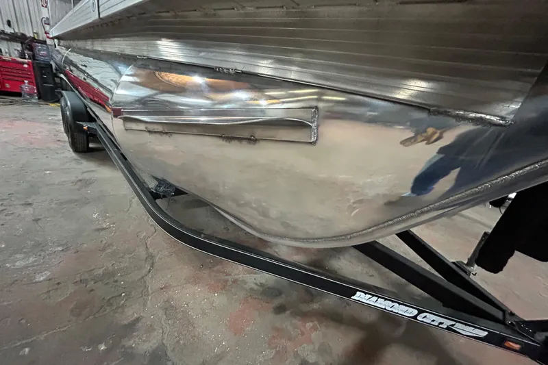 Slide: The Image of 2014 Veranda Fishing V2075-F2 pontoon boat on a dual-axle trailer. - 5