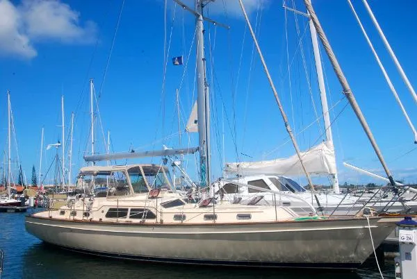 Slide: The Image of Island Packet 485 2005 - 2