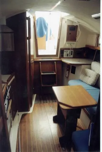 Slide: The Image of Hinterhoeller Nonsuch Ultra 1987 - 6