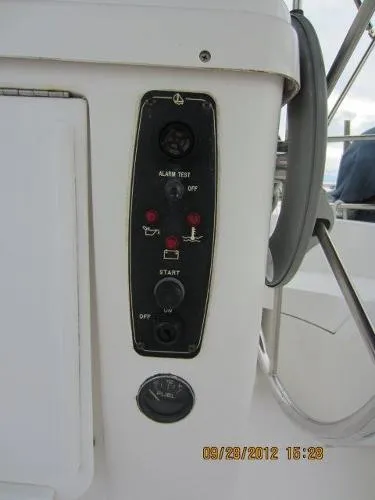 Slide: The Image of Hunter 290 2000 - 10