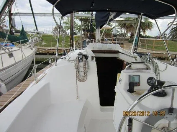Slide: The Image of Hunter 290 2000 - 5
