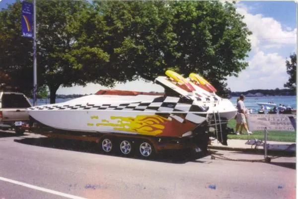 Slide: The Image of Advantage 28 Sport Catamaran 2002 - 0