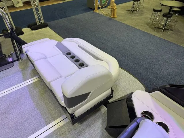 Slide: The Image of Flamingo Rove 24' 2026 - 32