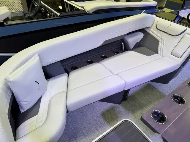 Slide: The Image of Flamingo Rove 24' 2026 - 4