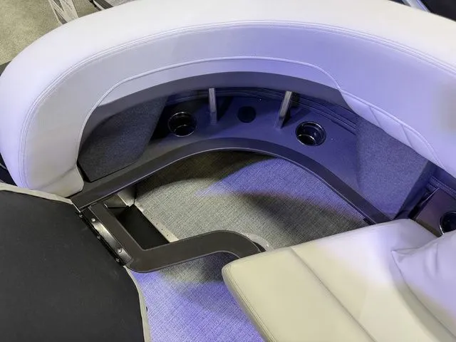 Slide: The Image of Flamingo Rove 24' 2026 - 6