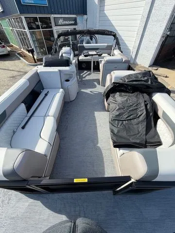 Slide: The Image of Godfrey Sweetwater 2286 SFL Tritoon - Yamaha 150 2026 - 10