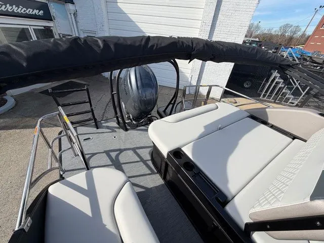 Slide: The Image of Godfrey Sweetwater 2286 SFL Tritoon - Yamaha 150 2026 - 11