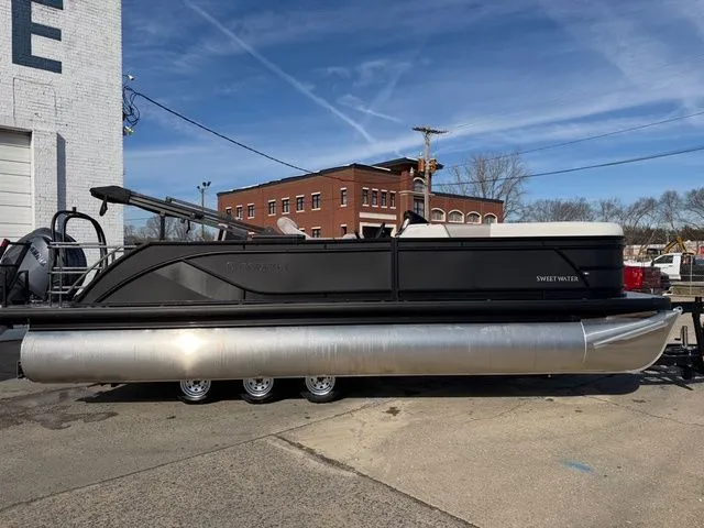 Slide: The Image of Godfrey Sweetwater 2286 SFL Tritoon - Yamaha 150 2026 - 5