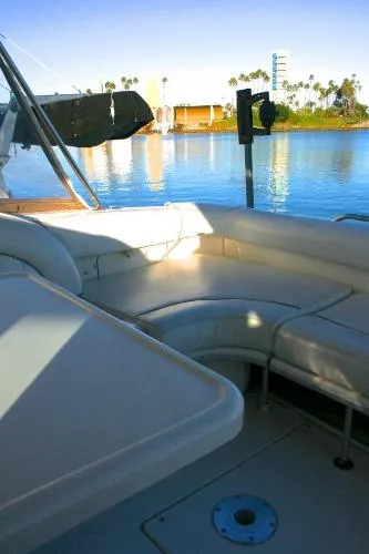 Slide: The Image of Sea Ray 450 Sundancer w/420hp Cats 1998 - 11