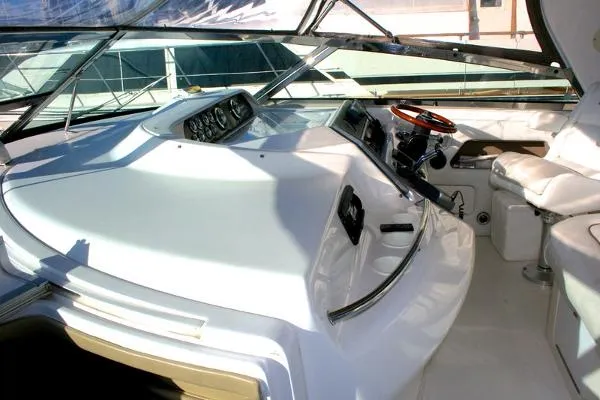 Slide: The Image of Sea Ray 450 Sundancer w/420hp Cats 1998 - 3