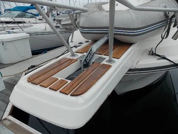 Slide: The Image of Luhrs 3400 Motor Yacht 1990 - 4