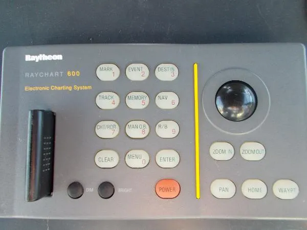 Slide: The Image of Sea Ray 330 1992 - 4