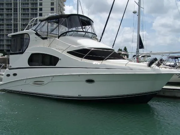 Slide: The Image of Silverton 35 Motor Yacht BR3928 2005 - 0