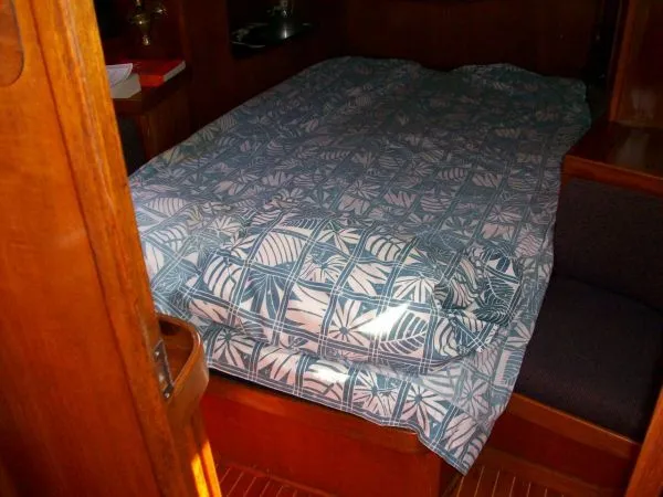 Slide: The Image of Maestro Yachts Finn 351 1985 - 5