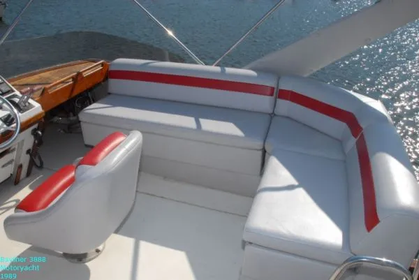 Slide: The Image of Bayliner 3888 Motor Yacht 1989 - 4