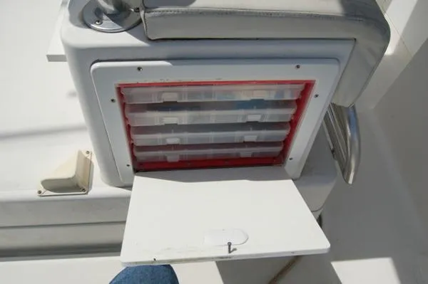 Slide: The Image of True World Marine 242 2004 - 11