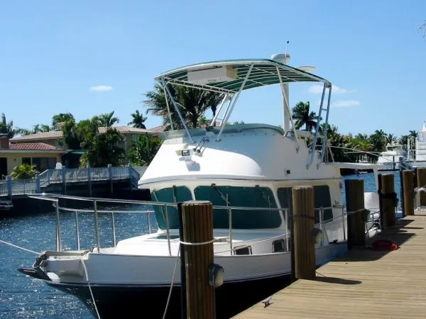 Slide: The Image of Albin 36 Express Trawler 1999 - 1