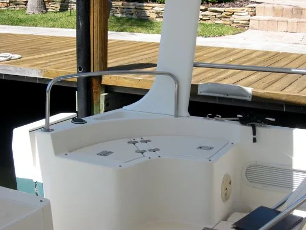 Slide: The Image of Albin 36 Express Trawler 1999 - 10