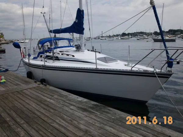 Slide: The Image of Hunter 28.5 1987 - 0