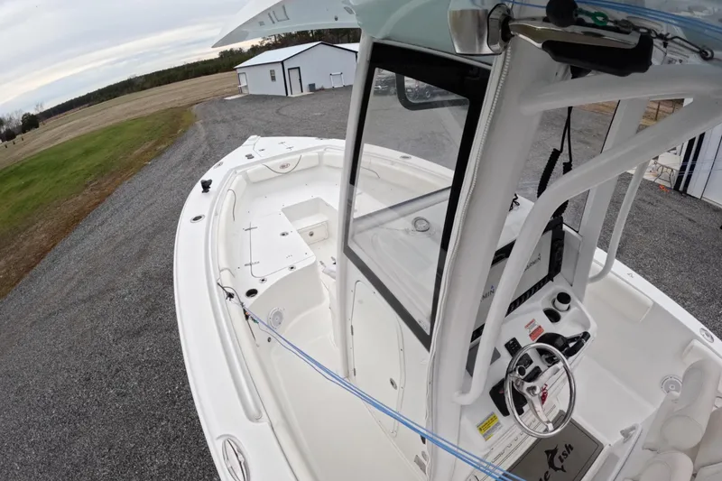 Slide: The Image of 2019 Sea Hunt Gamefish 25 boat with center console and spacious deck. - 4