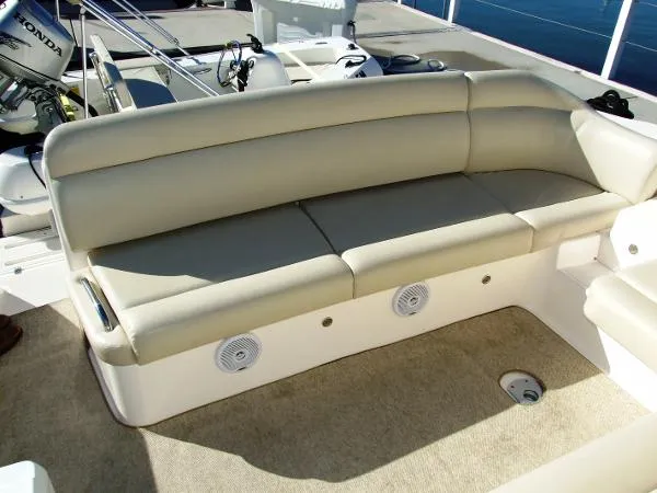 Slide: The Image of Tiara 3900 Sovran 2009 - 10