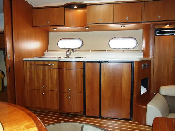 Slide: The Image of Tiara 3900 Sovran 2009 - 6