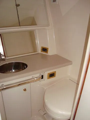 Slide: The Image of Sea Ray 540 Sundancer 1999 - 11